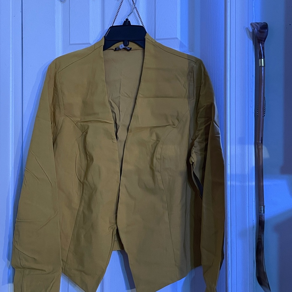 Women's Yellow Jacket